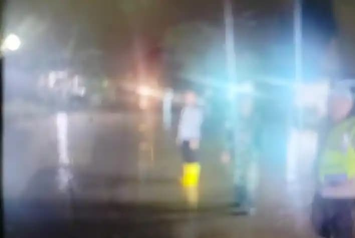 Angota atur lalin akibat banjir