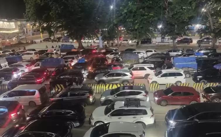 Antrian Kendaraan di Bakauheni