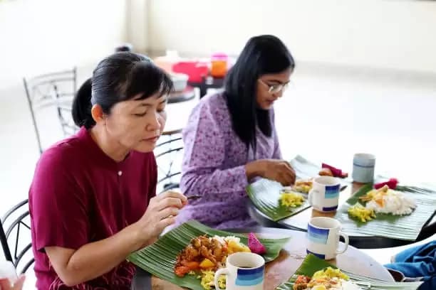 5 Tips Jaga Pola Makan Sehat Selama Ramadhan