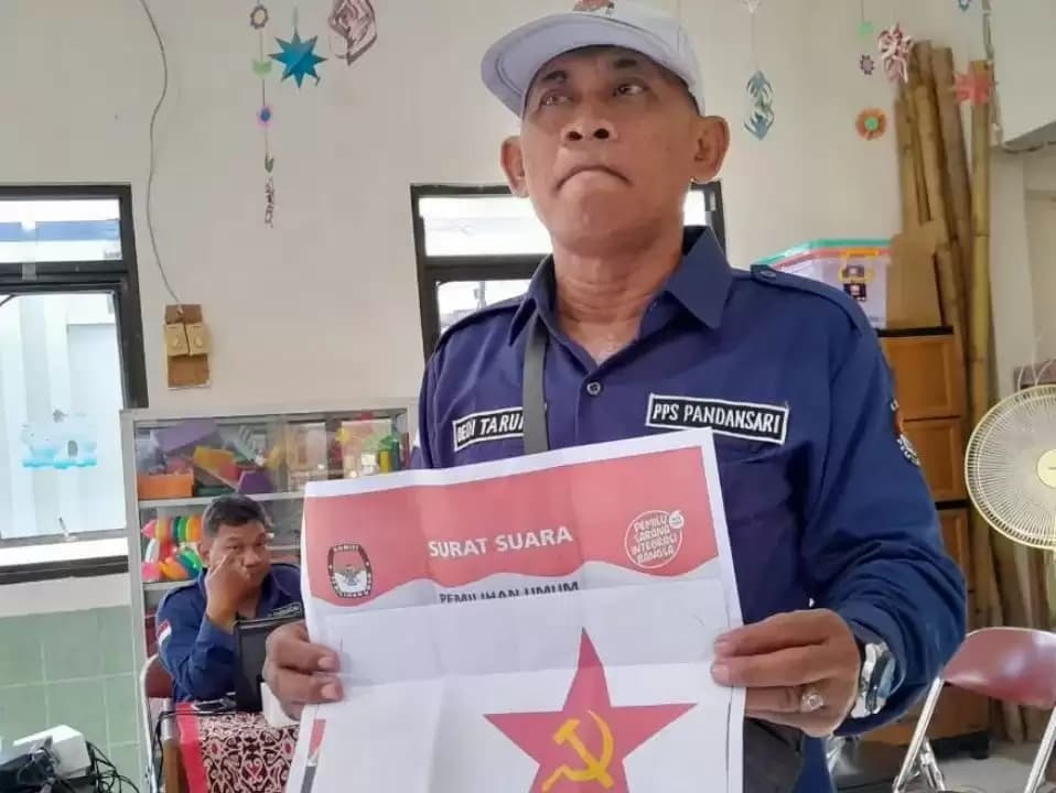 Polisi Selidiki Gambar Palu Arit Terselip di Surat Suara Pemilu 2024