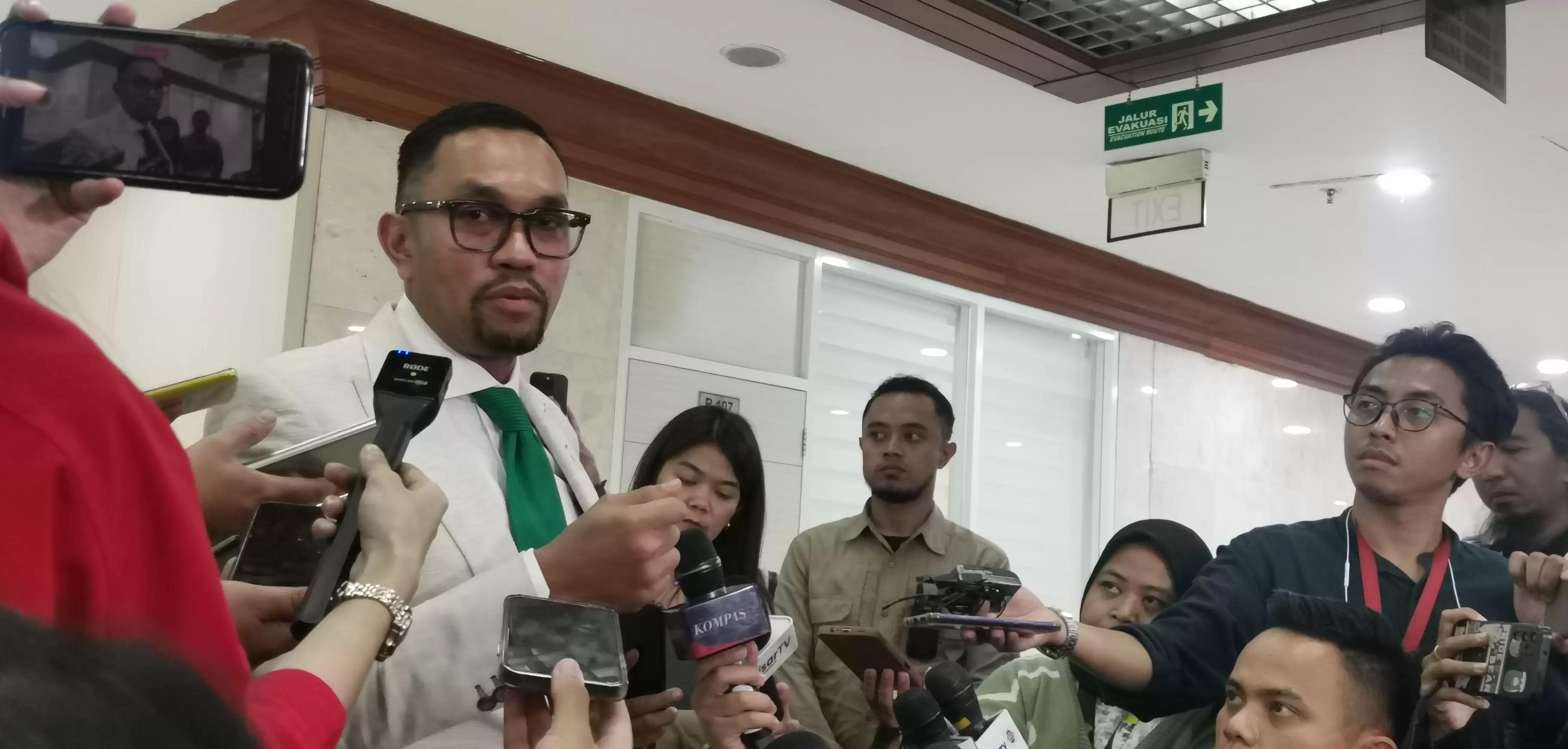 NasDem Jawab Cuitan Fahri Hamzah, Sahroni: Dia Pengen Viral