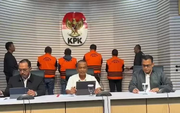 KPK Geledah Kantor Kajari Bondowoso