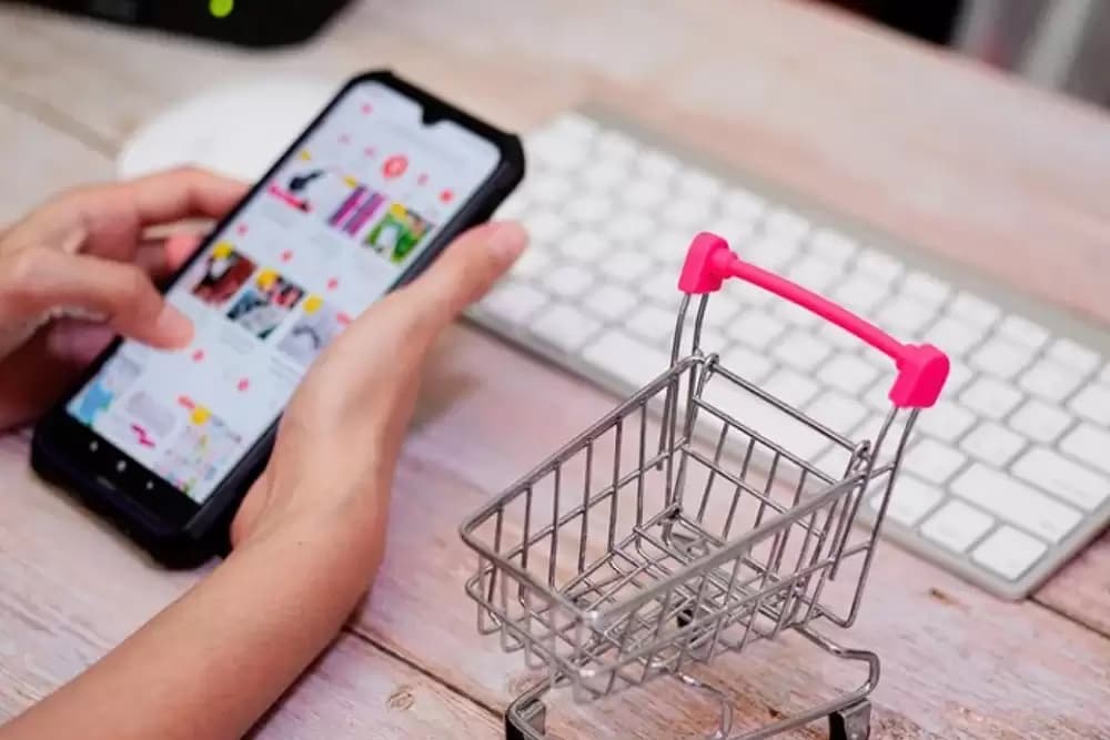 Meleset, BI Pangkas Proyeksi Total Nilai Transaksi E-commerce 2023