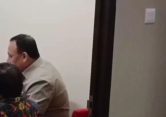 Begini Penampakan Firli Bahuri Saat Diperiksa Penyidik Sebagai Tersangka Pemerasan SYL