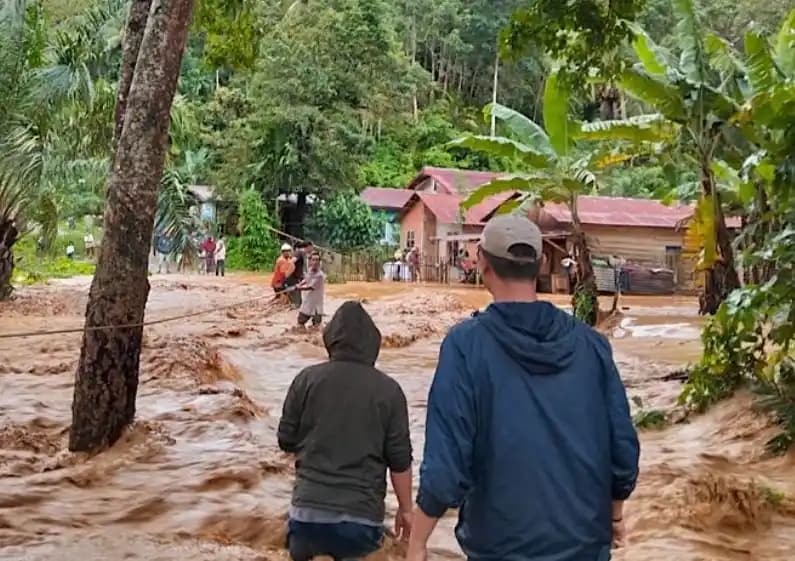 Banjir Bandang di Padang Sidempuan