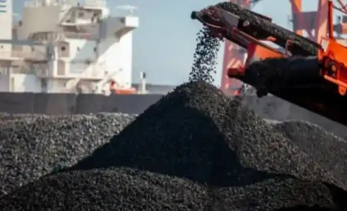 Harga Batu Bara Turun Tajam, Terkoreksi Hampir 4%