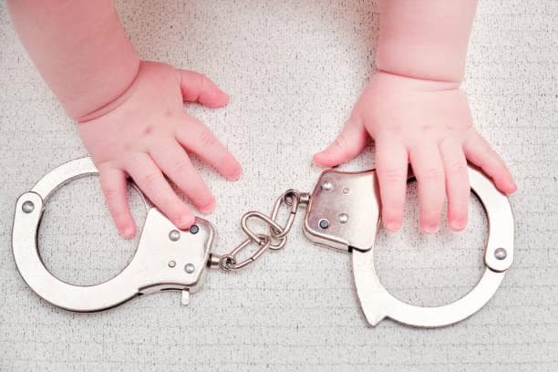 Bayi 2 Tahun di Korea Utara Dihukum Penjara Seumur Hidup karena Punya Alkitab