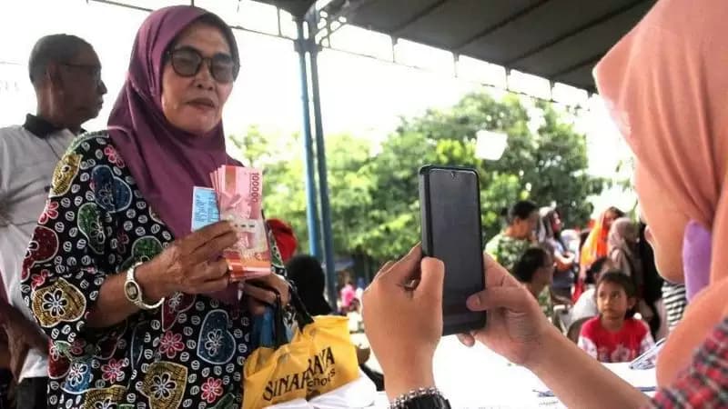 Bansos Jokowi Tak Tepat Sasaran! Berbau Kepentingan Politik?