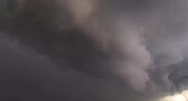 BMKG Sebut Cuaca Ekstrem Masih Terjadi hingga Senin 18 Maret