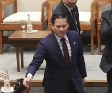 Belum Panas Kursi BI, Thomas Djiwandono Sudah Jualan Rekam Jejak