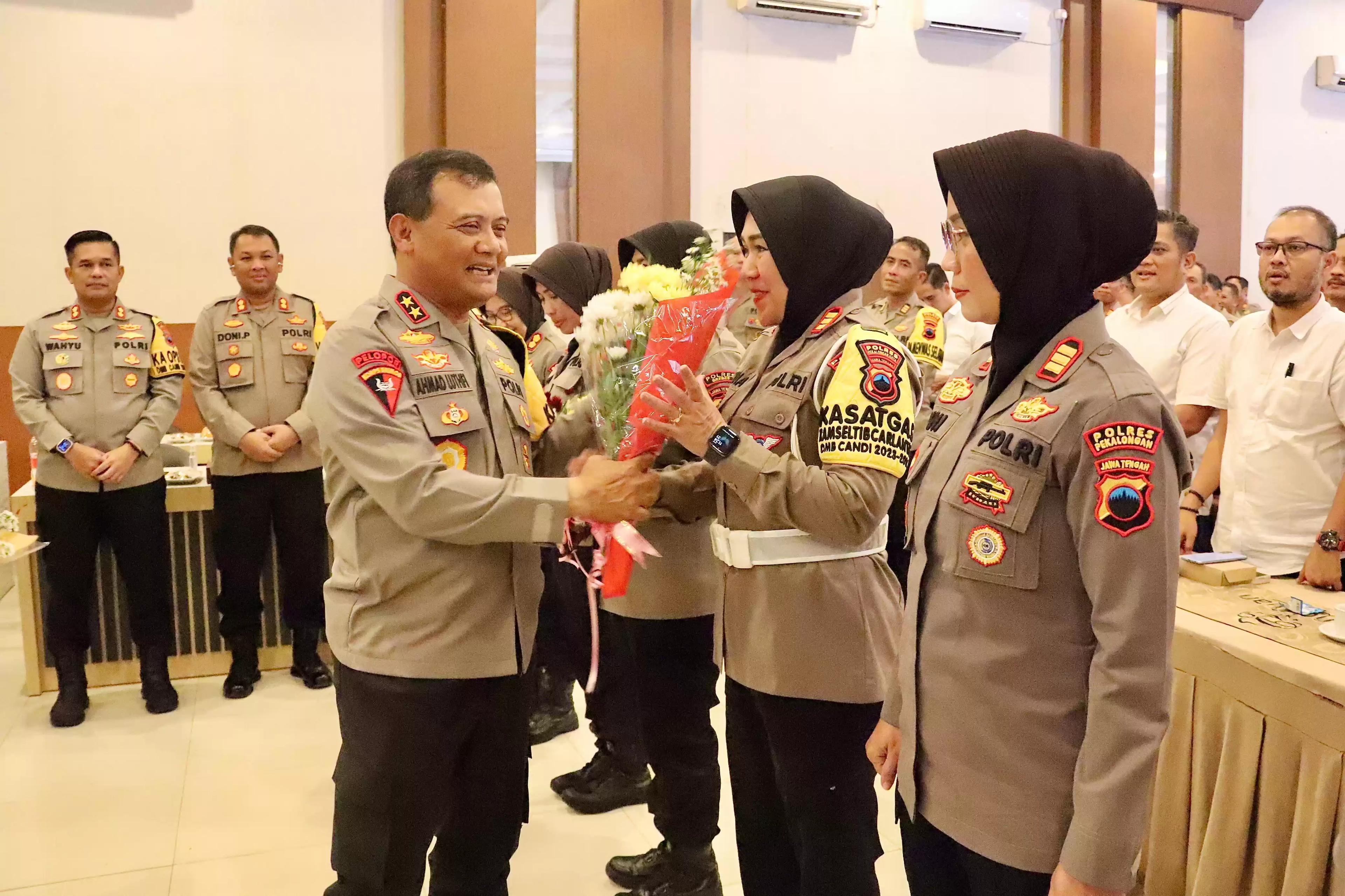 Bertepatan dengan Hari Kartini, Kapolda Jateng beri ucapan selamat kepada Polwan Polda Jateng