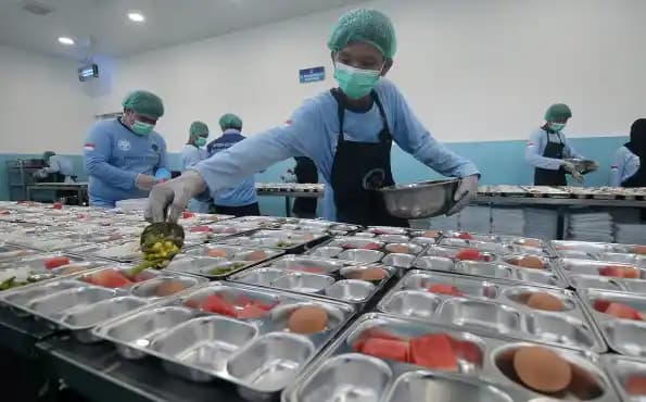 BGN menghentikan sementara operasional 1.512 Satuan Pelayanan Pemenuhan Gizi (SPPG) di wilayah II