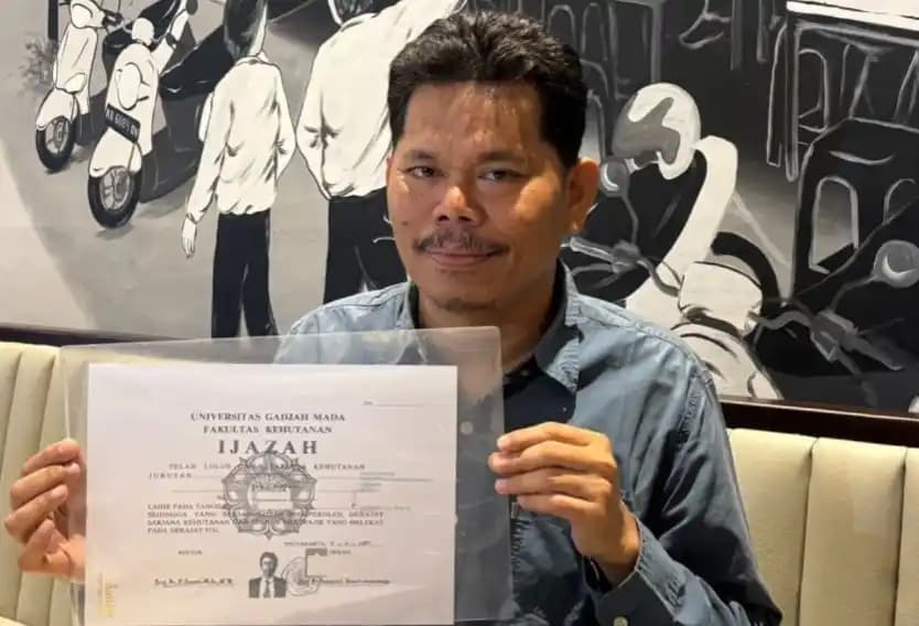 Bonatua Silalahi akan Publikasikan Salinan Ijazah Jokowi Tanpa Sensor
