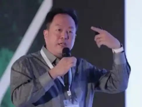 Bos Djarum Victor