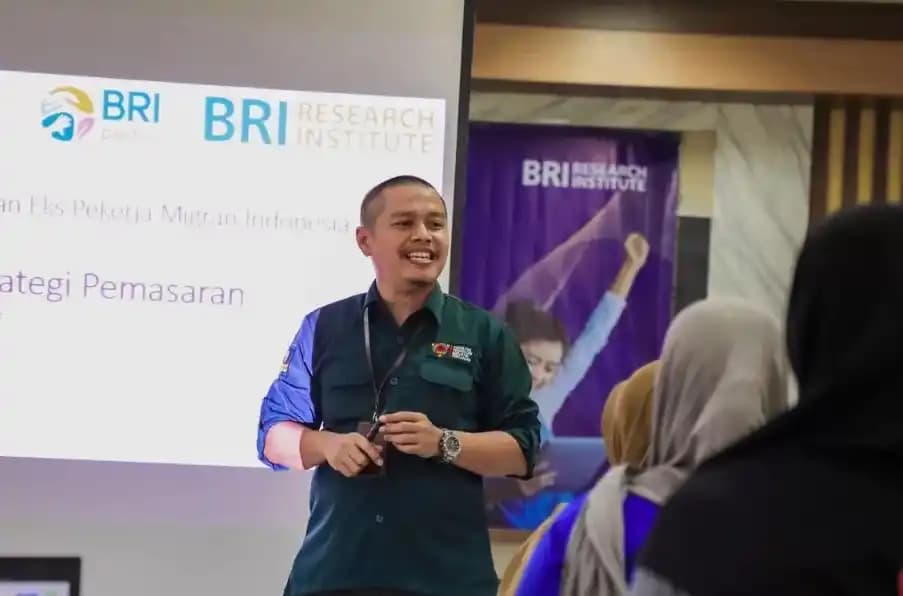 BRI melalui program BRI Peduli berkomitmen untuk membantu eks PMI yang telah menyelesaikan masa kontrak kerjanya di luar negeri melalui Program Pemberdayaan Eks PMI