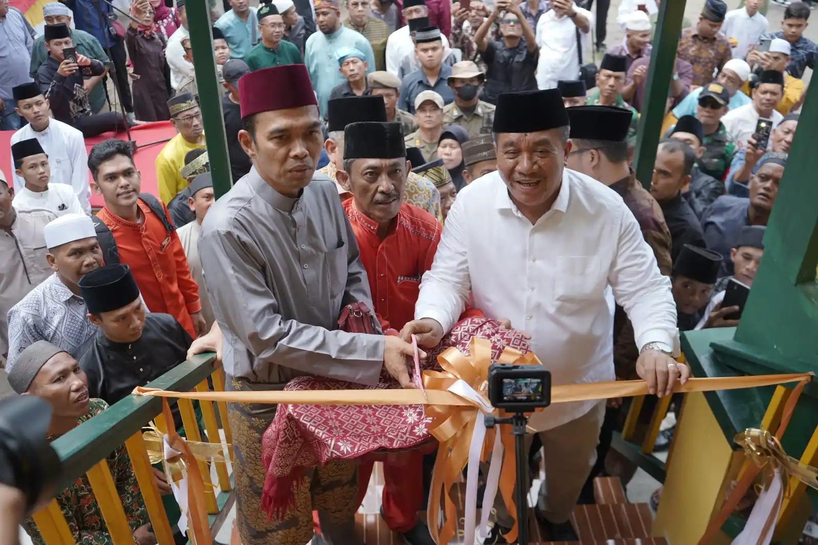 Bupati Asahan Bersama Ustadz Abdul Somat
