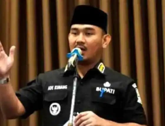 Bupati Bekasi Ade