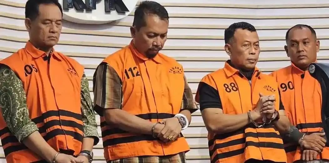 Bupati Ponorogo Sugiri jadi Tersangka Suap Promosi Jabatan Usai 12 Jam Lebih Diperiksa KPK