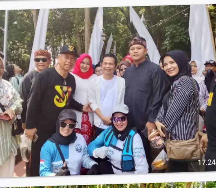 Bupati Purwakarta Saepul Bahri Binzei