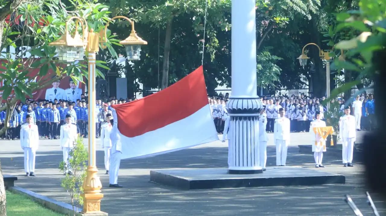 Bupati Purwakarta Upacara Hari Pahlawan Nasional