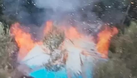 KKB Bakar Rumah Anggota DPRD Intan Jaya hingga Satu Anggota Polri Tewas