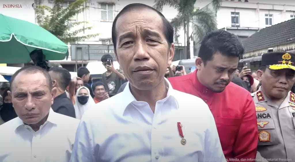 Jokowi Sebut Kelangkaan dan Lonjakan Harga Beras Tidak Ada Kaitannya dengan Bansos