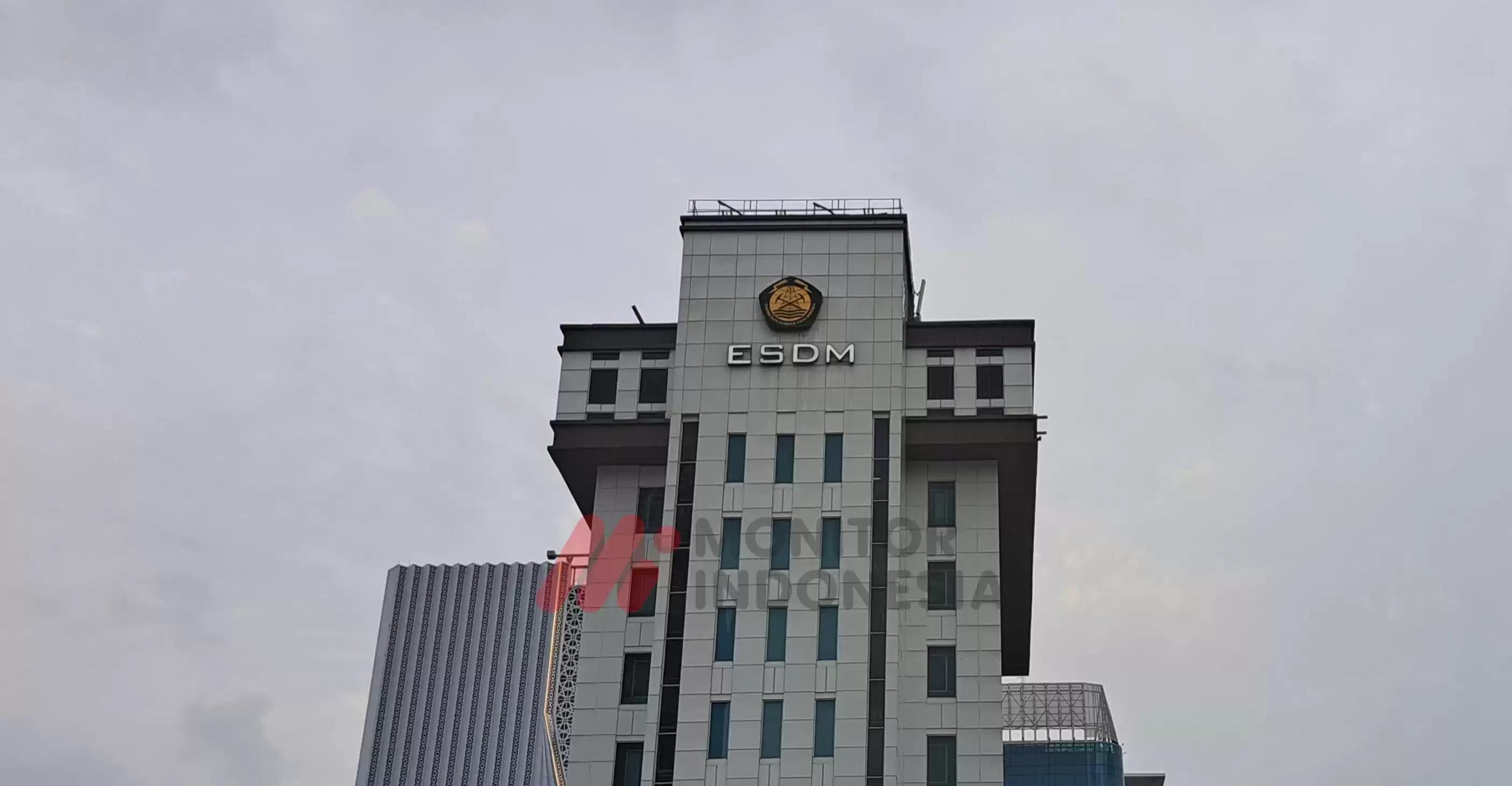 Gedung Retak, Menteri ESDM Pindah Kantor
