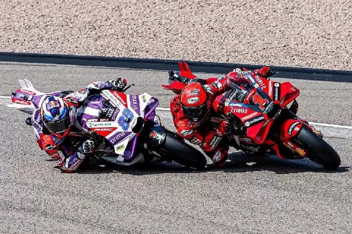 Bagnaia dan Martin Pertaruhkan Segalanya Demi Gelar Juara Dunia MotoGP