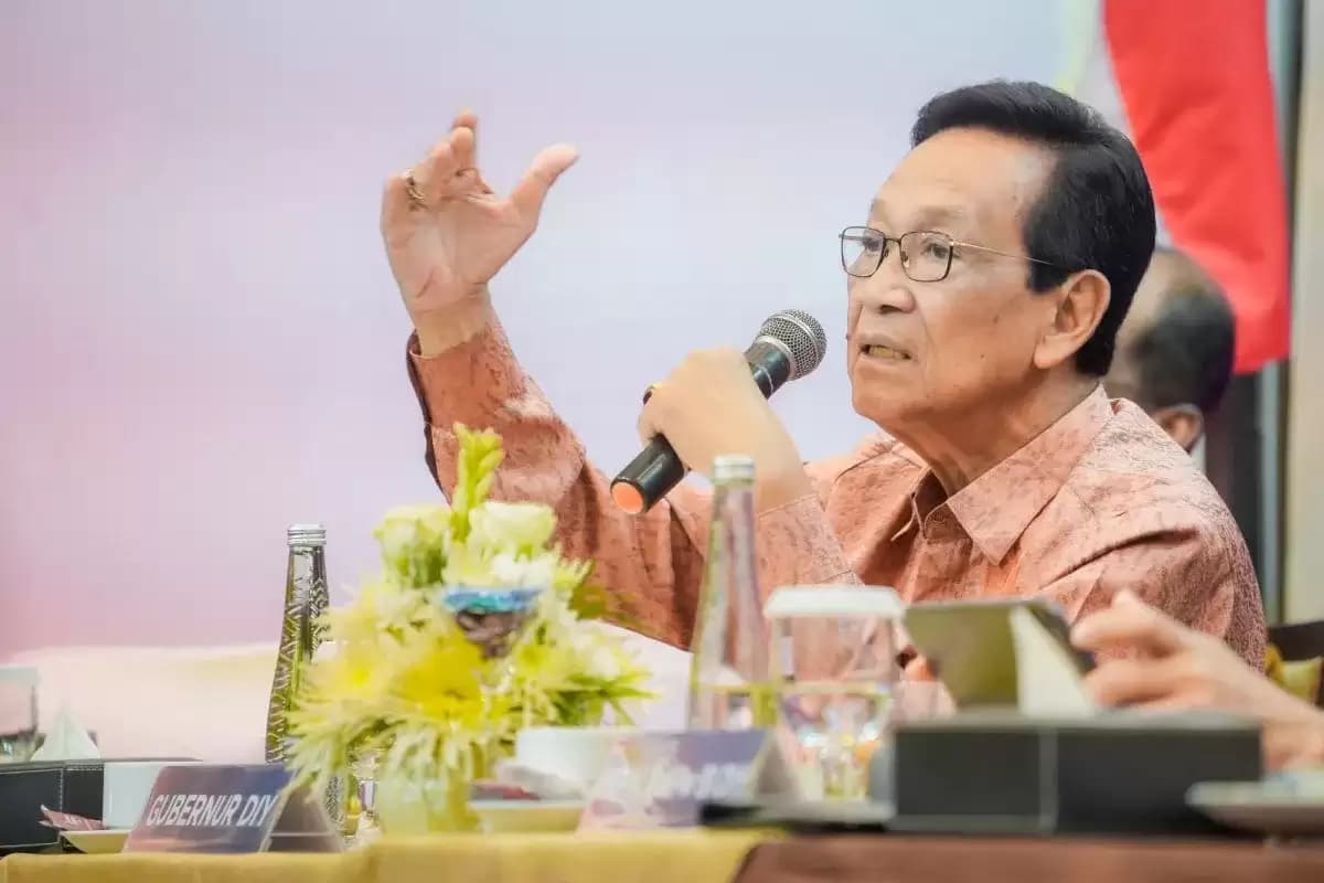 Begini Respons Sri Sultan Soal Politik Dinasti DIY yang Dilontarkan Ade Armando