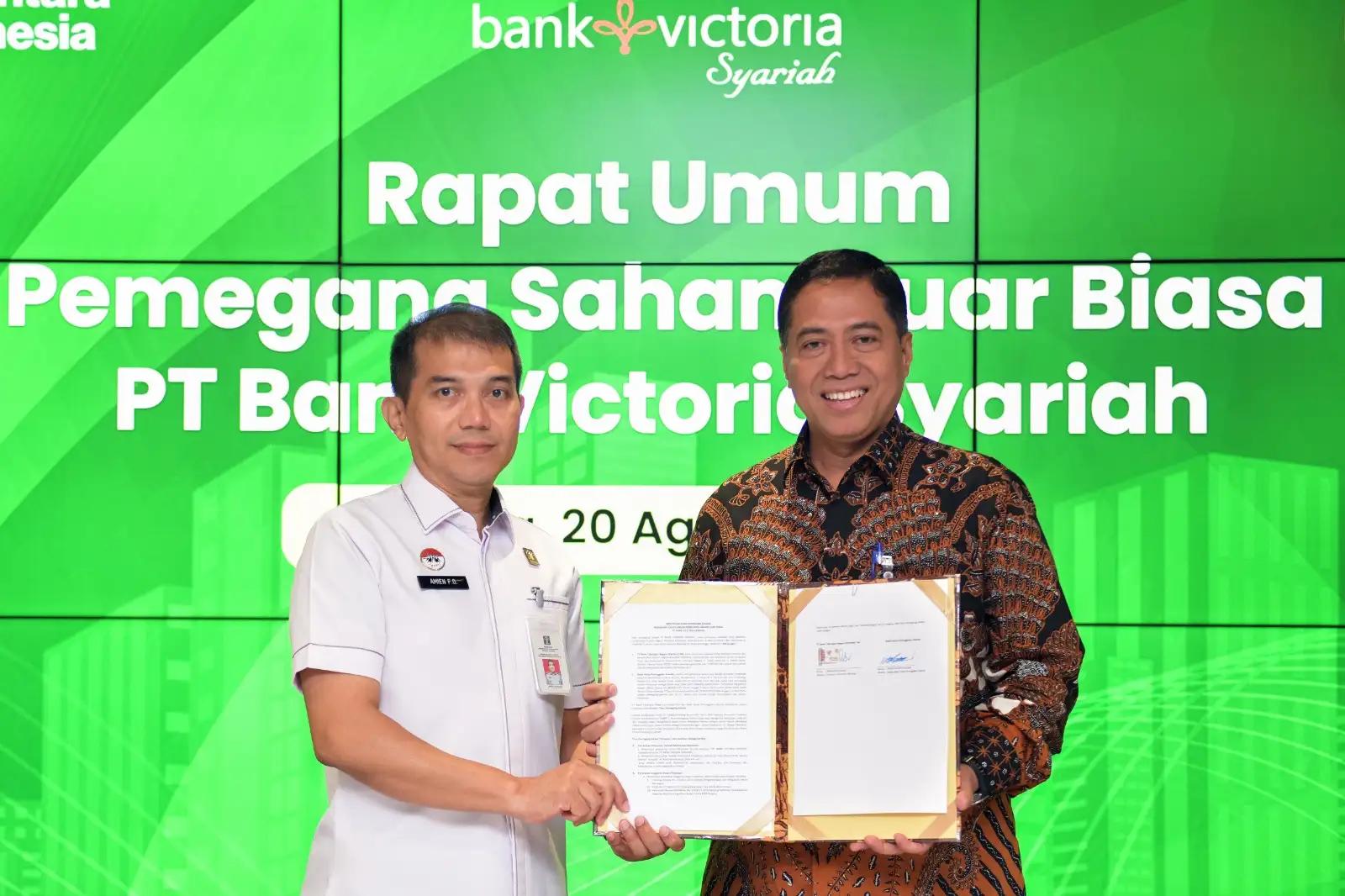 Direktur Consumer Banking PT Bank Tabungan Negara Hirwandi Gafar (Kanan) dan Kepala Balai Harta Peninggalan Jakarta Amien Fajar Ocham (kiri) (Dok BTN)