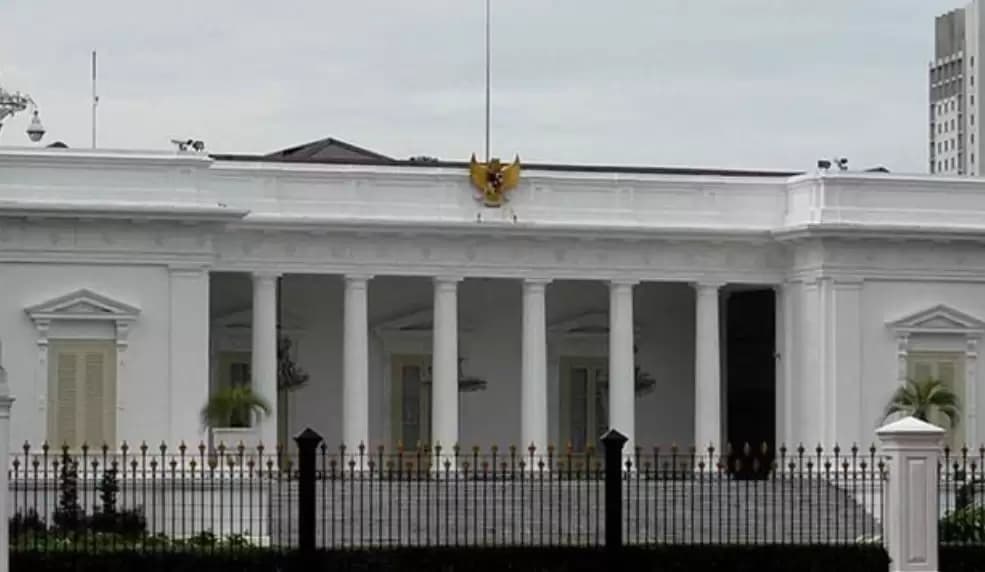 Sinyal "Ketidaknyamanan" di Istana