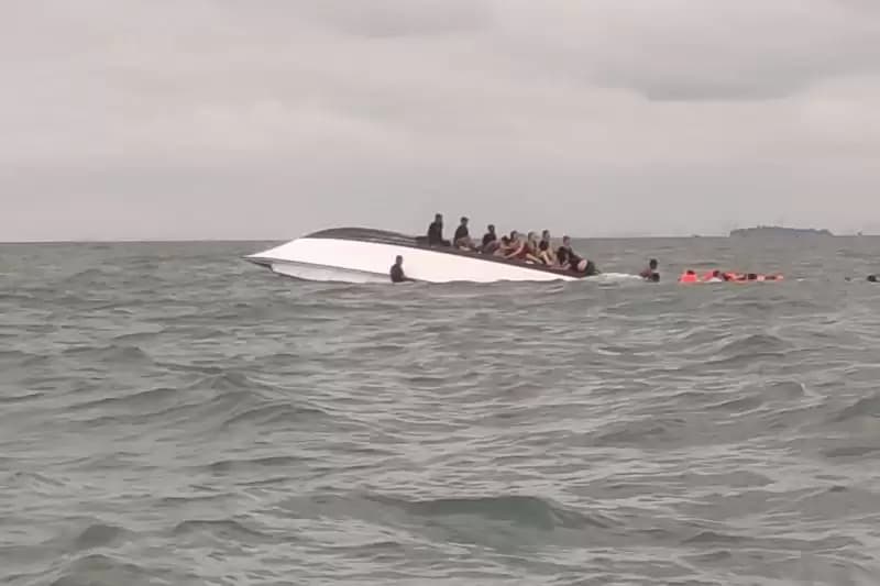 Kapal Wisata Terbalik di Kepulauan Seribu, 30 Penumpang Dievakuasi