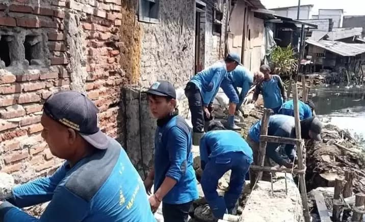 Antisipasi Banjir, Jakbar Normalisasi 189 Saluran Air Tahun 2023