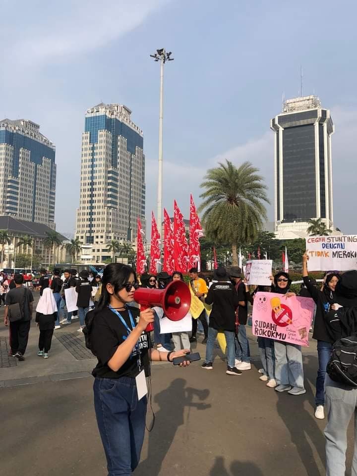 Gelar Sosialisasi Kawasan Tanpa Rokok, Duta Maritim Indonesia III Aspeksindo Hadir di Car Free Day Monas
