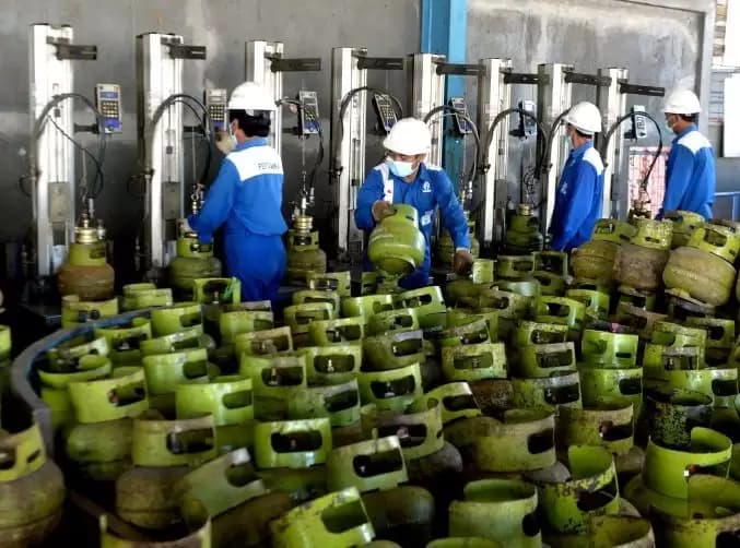 Mulai 1 Januari 2024, Beli LPG 3 Kg Wajib Pakai KTP