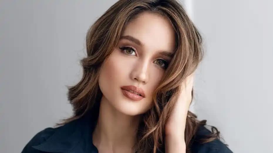 Cinta Laura