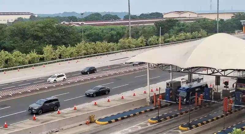 Contraflow di Tol Jakarta-Cikampek Diperpanjang
