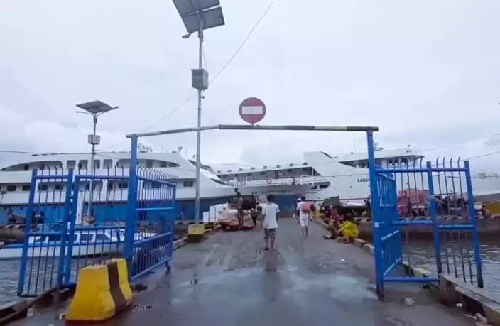 Cuaca Buruk Kapal dilarang berlayar