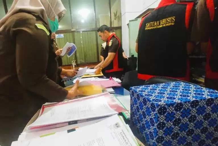 Kejati Geledah Kantor Dinas Pendidikan provinsi Sumbar Terkait Kasus Korupsi