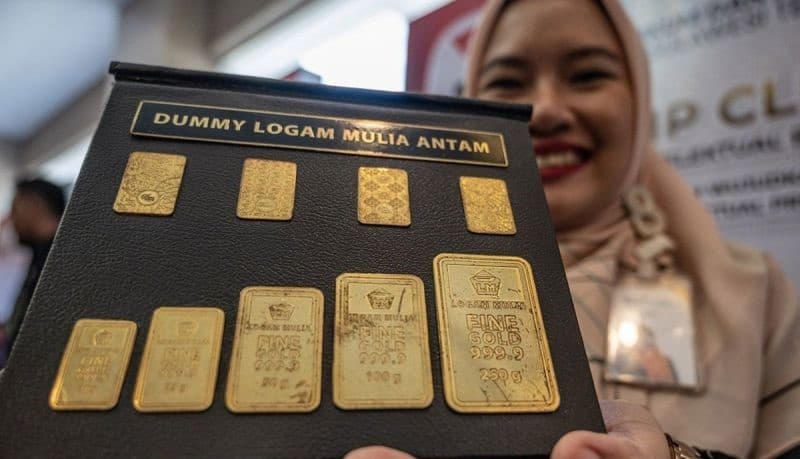 Harga Emas Antam Naik Rp 4.000 Per Gram