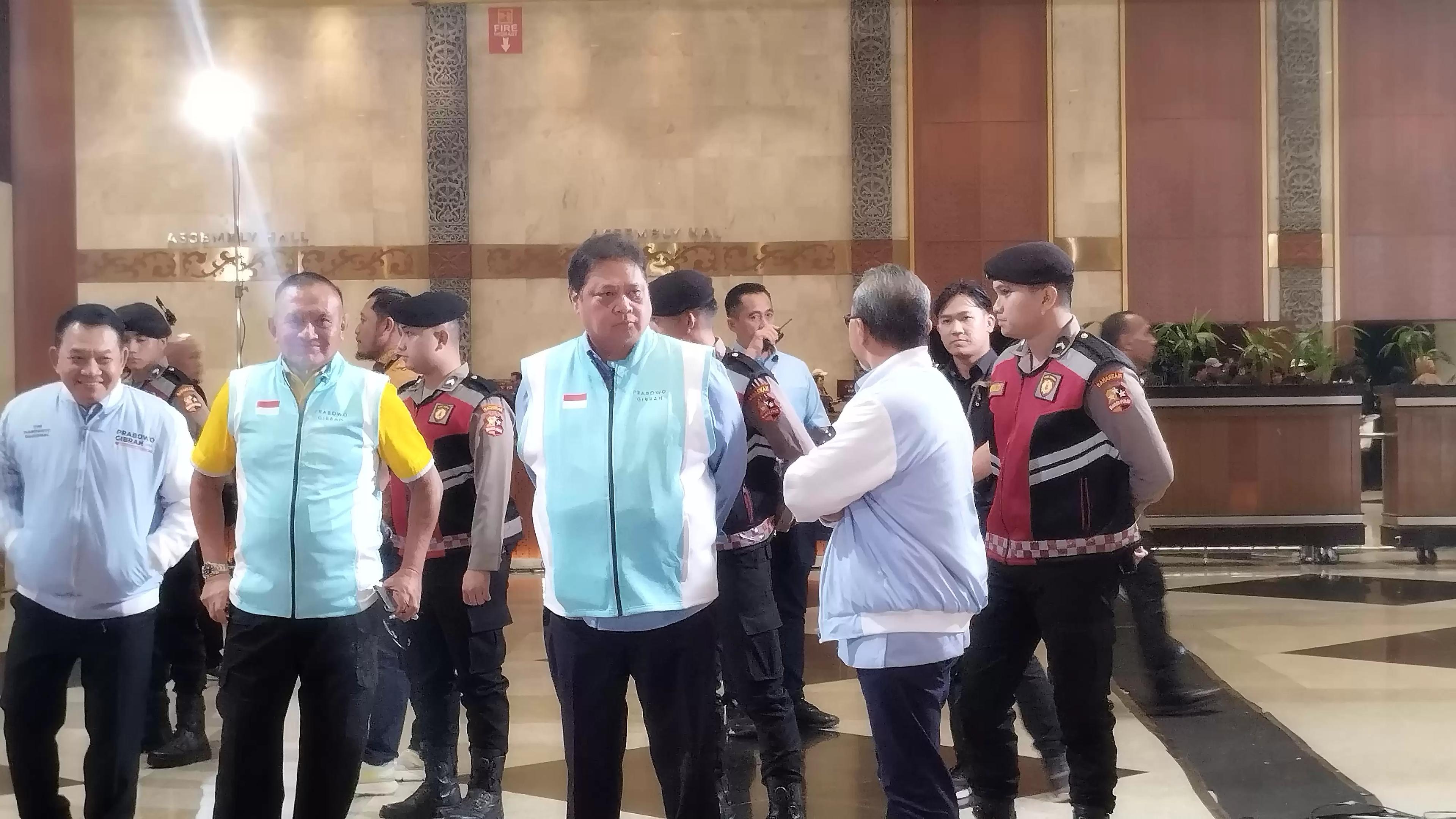 Tanggapi Pernyataan Anies Soal Bansos, Airlangga: Tak Pernah Ada Pemberi yang Mengklaim