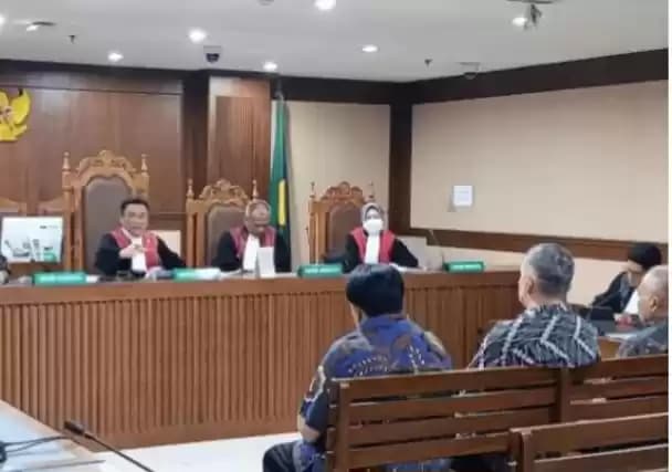 Deret Fakta Persidangan Mochtar dan Emil Didakwa Mengakomodasi Tambang Timah Ilegal Rugikan Negara Rp 300T
