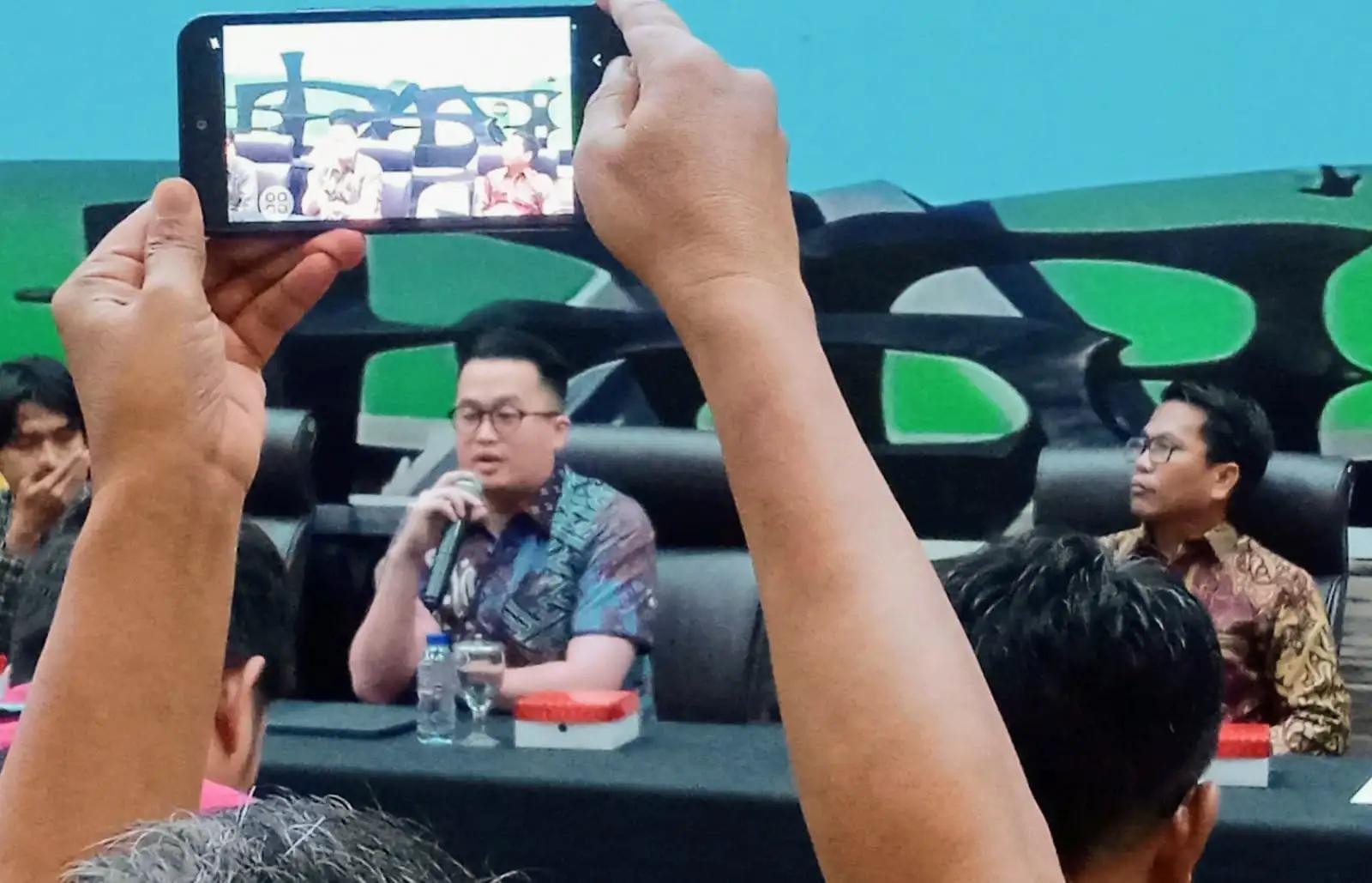 Suasana diskusi dialetika demokrasi (Foto: Dok MI/Jiani)