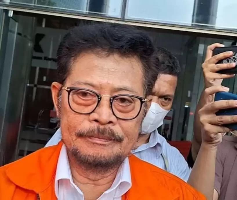 Firli Bahuri Tersangka, Eks Mentan SYL Tunjukkan Borgol Ditangannya
