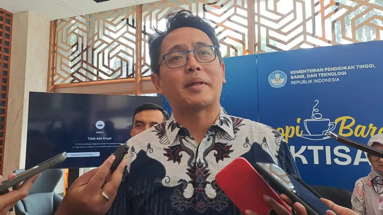 Dirjen Riset dan Pengembangan Diktisaintek, Fauzan Adziman
