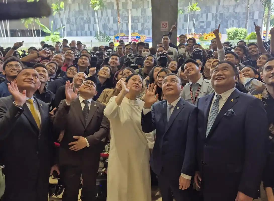 DPR dapat penghargaan