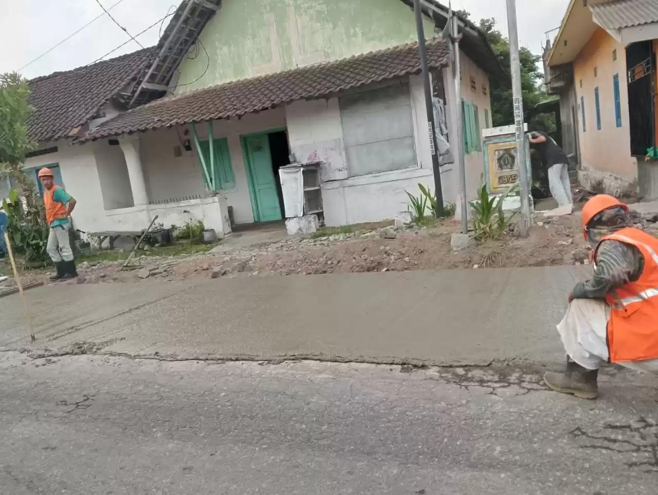 DPUPR Kabupaten Blitar Perbaiki Tiga Ruas Jalan di Kecamatan Garum