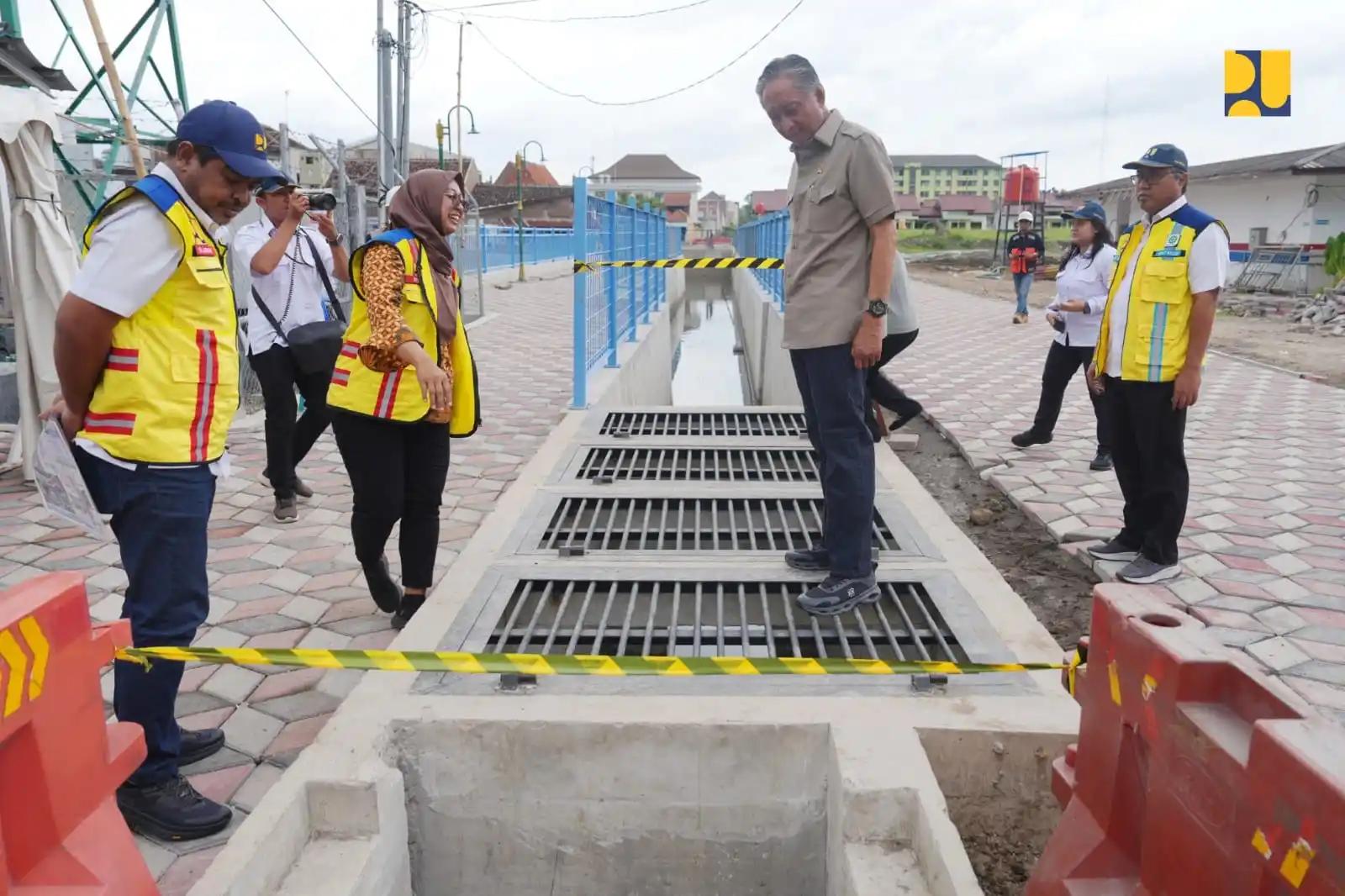 Drainase