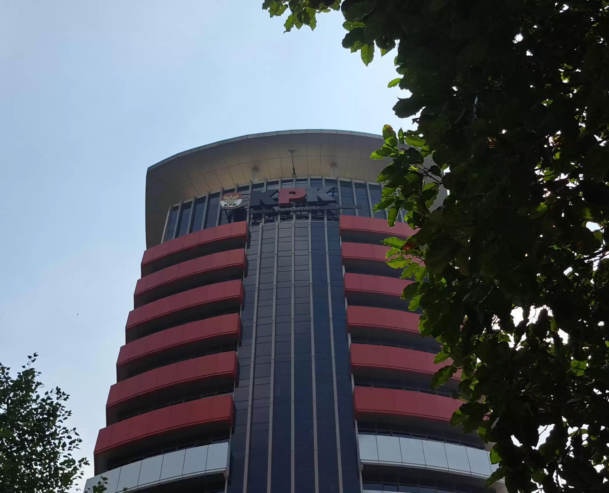 Komisi III DPR Beri Waktu KPK Usut Korupsi Bansos DKI Jakarta Rp 3,65 Triliun