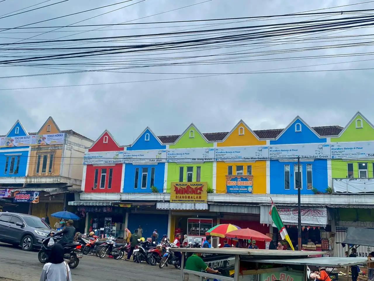 Keramaian Pasar Gisting, Lampung (Foto: MI/Rizky Amin)
